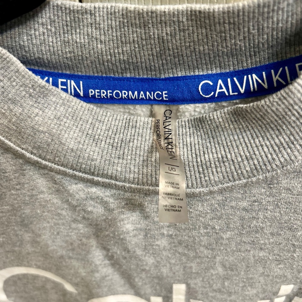 Calvin Klein Performance Midriff Sweatshirt with Logo - Picture 4 of 5